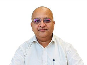 rajesh-kumar-assumes-charge-as-director-finance-of-rec-limited